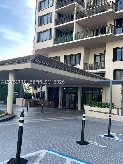 Foto del edificio - 540 Brickell Key Dr