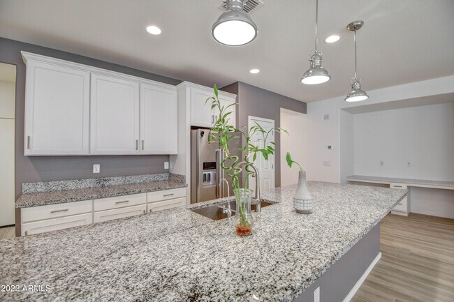Foto del edificio - 8529 W Fleetwood Ln
