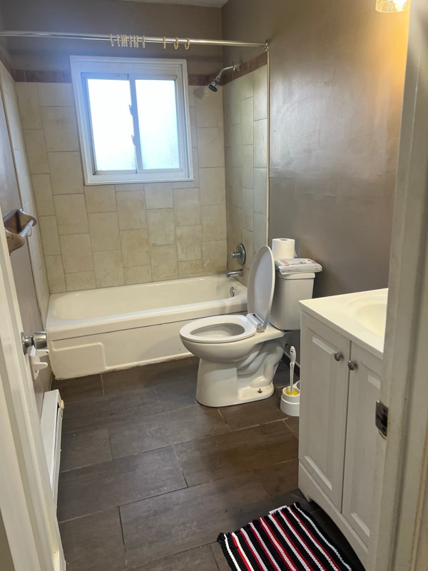 Foto del edificio - 8413 Cottonwood Dr