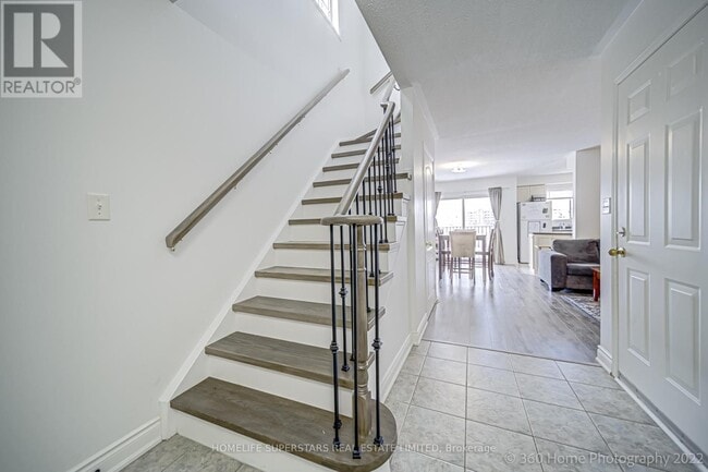 Building Photo - 93 Mare Crescent