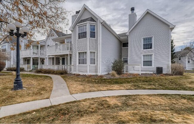 Building Photo - Spacious 2 Bed, 2 Bath Condo with Garage i...