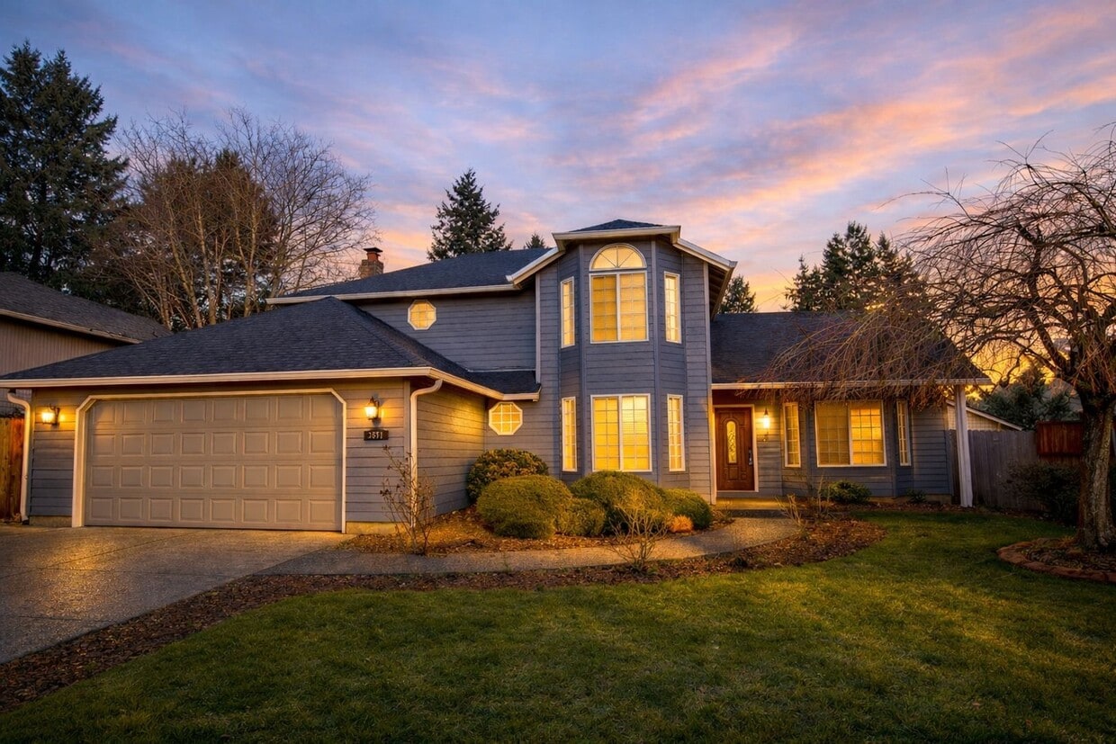 Photo - Spacious 2 Story Home in Cascade View Estates for Lease - 3511 NE 158th Pl