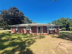 Building Photo - 318-313 3 Bridges Rd