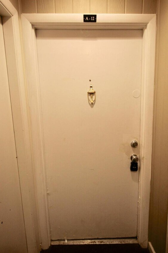 Foto principal - 441 Harding Pl