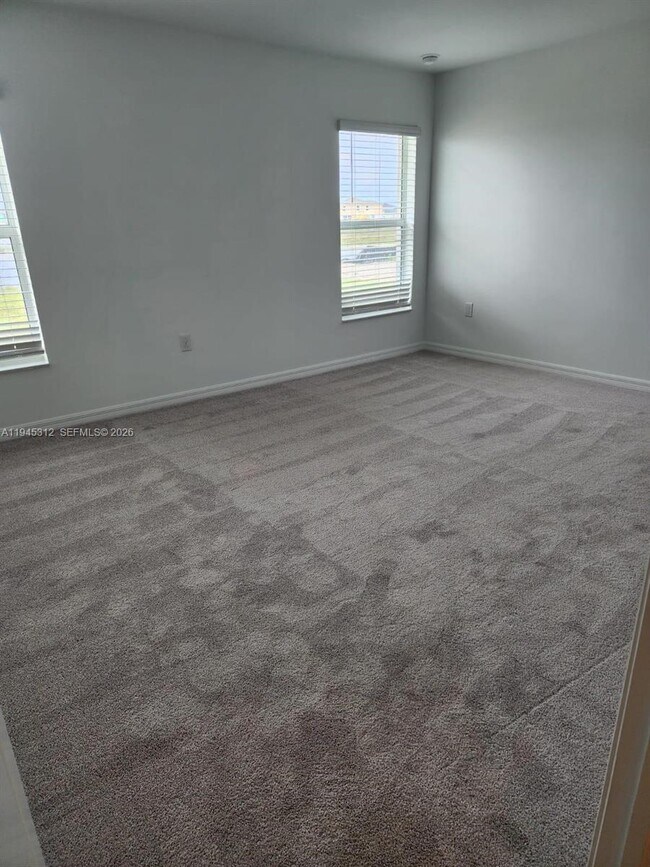 Foto del edificio - 17711 Paradiso Wy