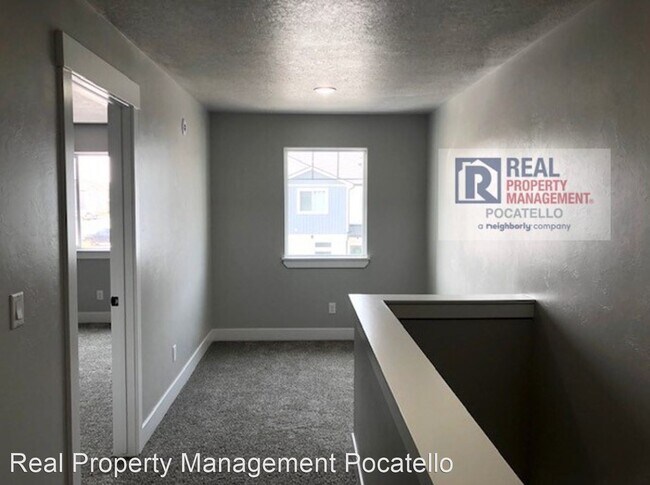 Foto del edificio - 3 br, 2.5 bath House - 169 Park Lawn #8