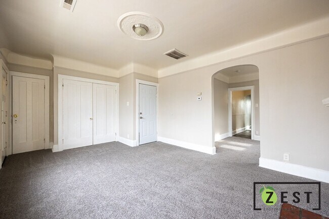 Building Photo - 12120 Stoepel St