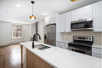 Building Photo - 2226 N Sydenham St
