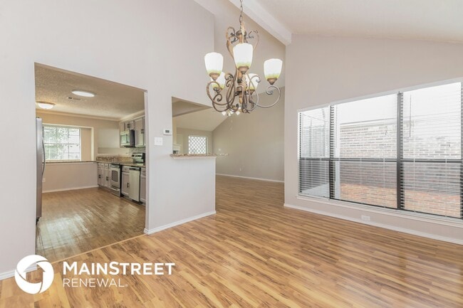 Building Photo - 6228 Los Altos Dr