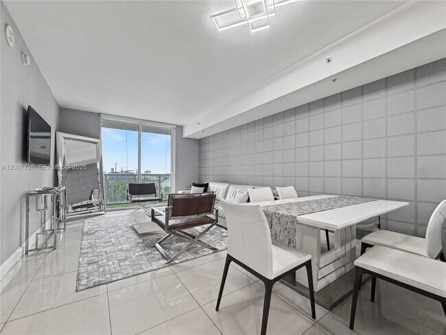 Photo - 253 Northeast 2nd Street, Miami, FL 33132 - 2 BR 2 BA condo