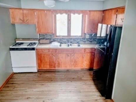 Foto del edificio - 843 1st St NE