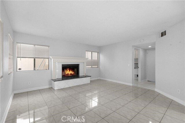 Foto del edificio - 10694 Independence Ct