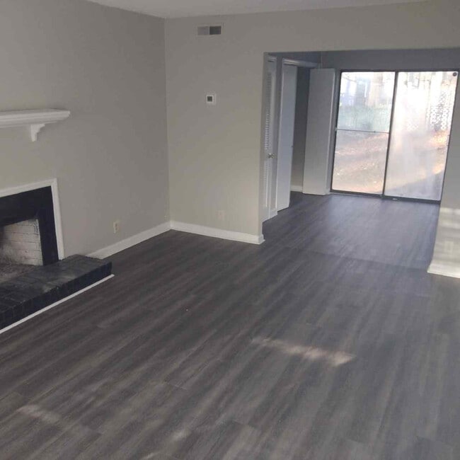 Building Photo - 3006 Woodymore Pl