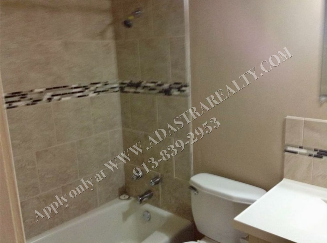 Building Photo - Cute 3 bedroom Split Level in Belton-Avail...