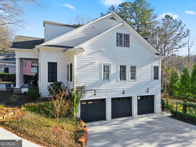 Building Photo - 102 N Cove Dr