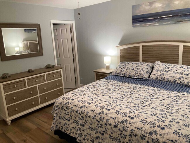 Foto del edificio - 1933 Courtyard Way