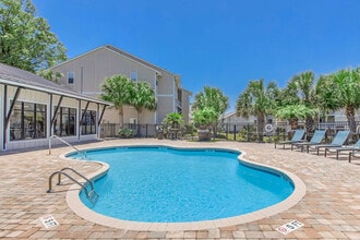 Building Photo - Rivers Edge at Carolina Stadium