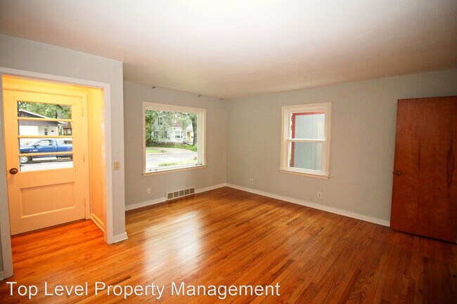 Building Photo - 3 br, 1 bath House - 2925 Stevens St