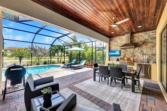 Building Photo - 28101 Foxrock Ct