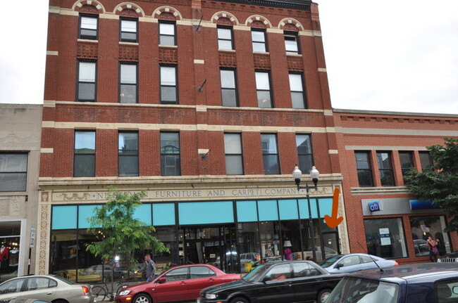Foto del edificio - 1459 N Milwaukee Ave