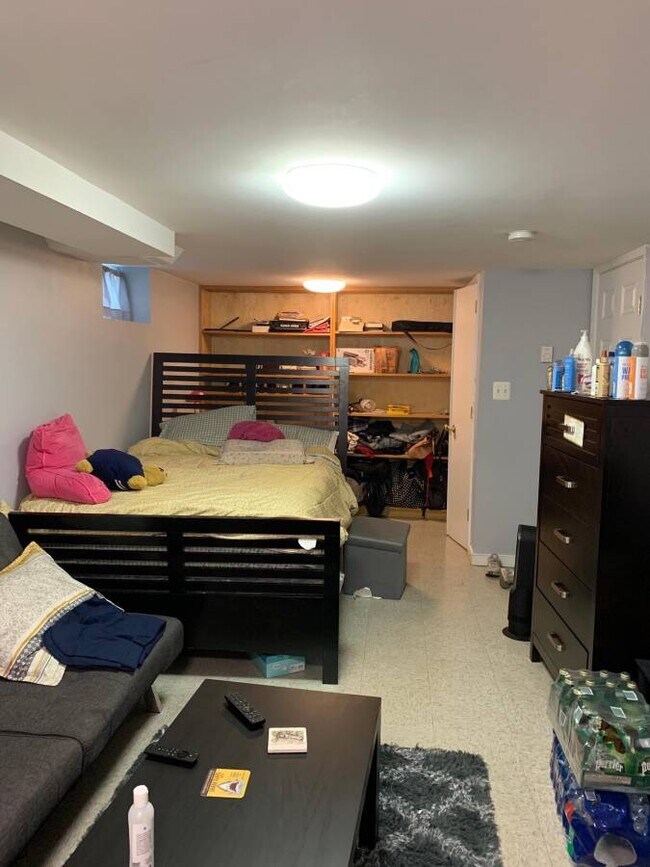 Foto del edificio - 704 N Wakefield St