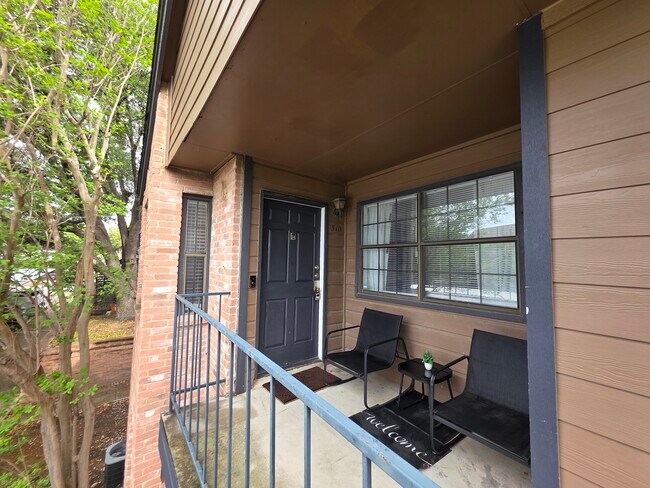 Foto del edificio - 4803 Hamilton Wolfe Rd