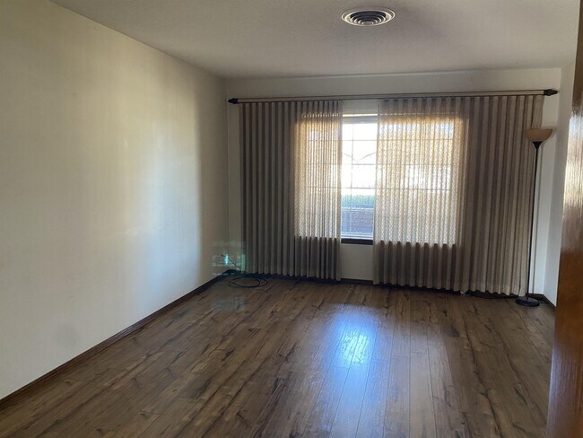 Foto del edificio - 2413 Robin Ridge