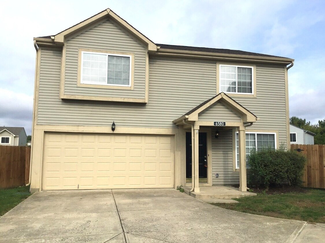 Foto principal - 6580 Dunsdin Dr