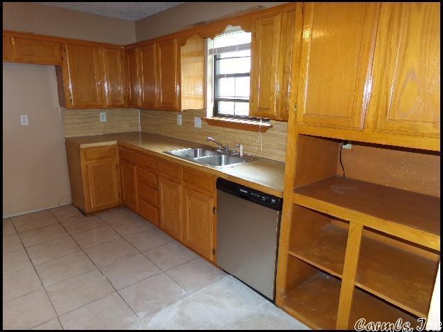 Building Photo - 514 Lora Dr