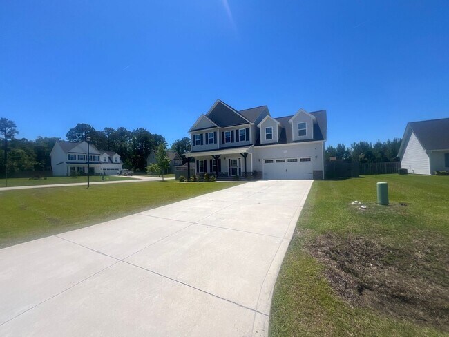 Foto del edificio - 303 Breezeway Dr