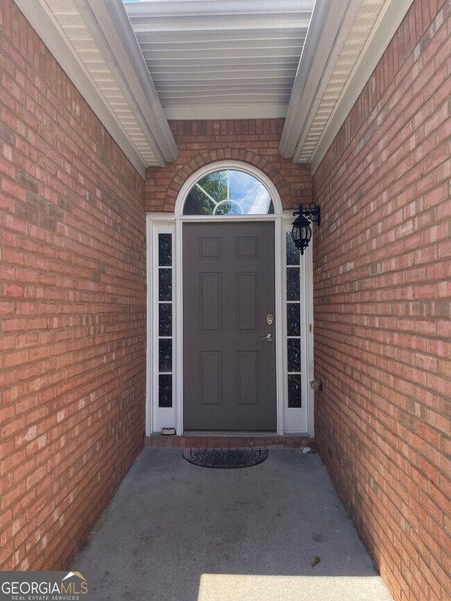 Building Photo - 1526 Lechemin Dr