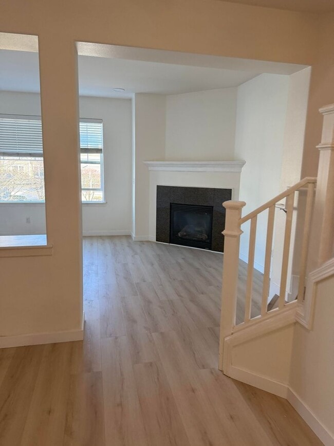 Building Photo - 15 164th St SW