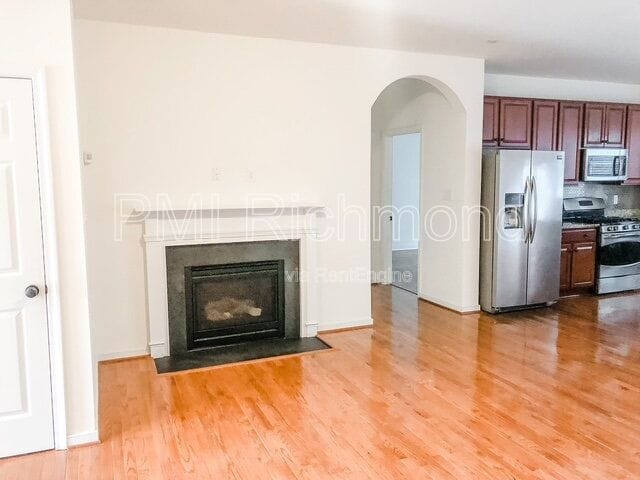 Foto del edificio - 4707 Brydes Ln