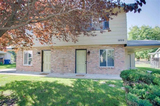 Primary Photo - 5899 Streamside Place