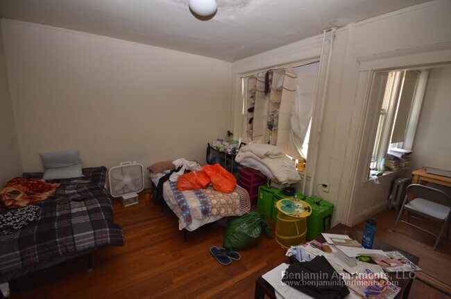 Building Photo - 1171 Boylston St