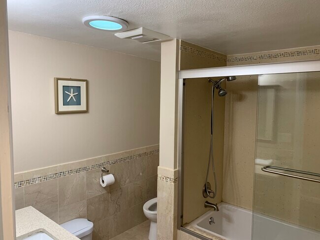 Foto del edificio - 1208 Manzano Way