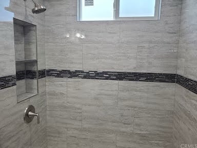 Foto del edificio - 1543 W 216th St
