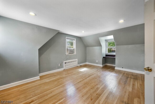 Building Photo - 1131 Park