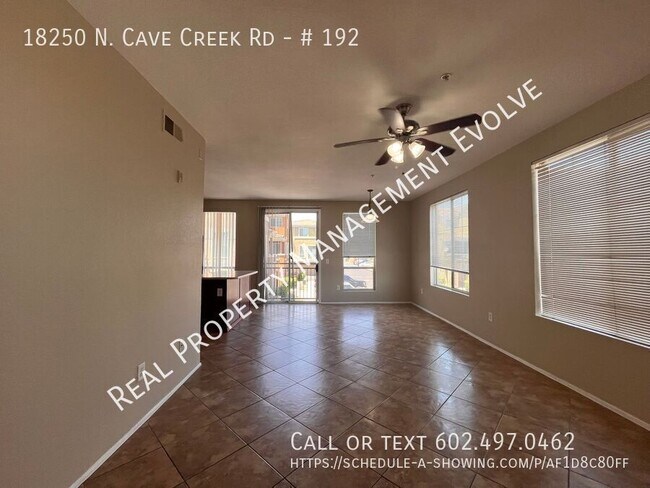 Foto del edificio - 18250 N Cave Creek Rd