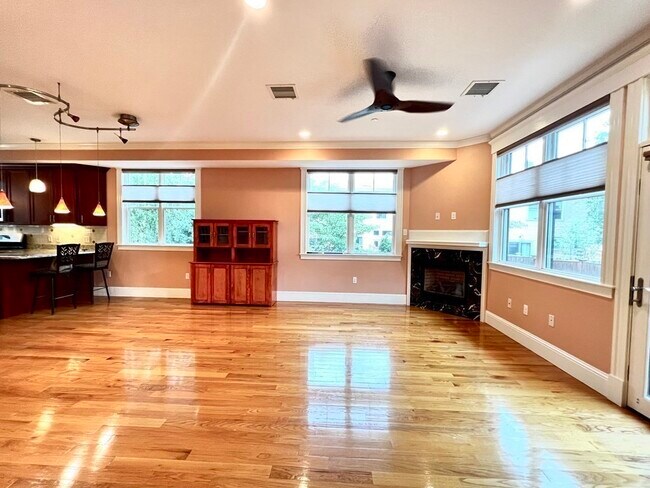 Foto del edificio - 221 Beacon St