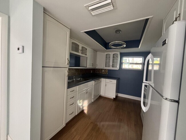 Foto del edificio - 1160 E 12th St