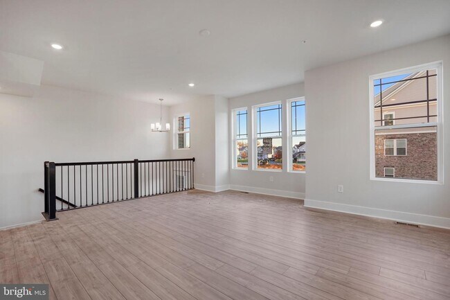 Foto del edificio - 320 Sweetbay Rd