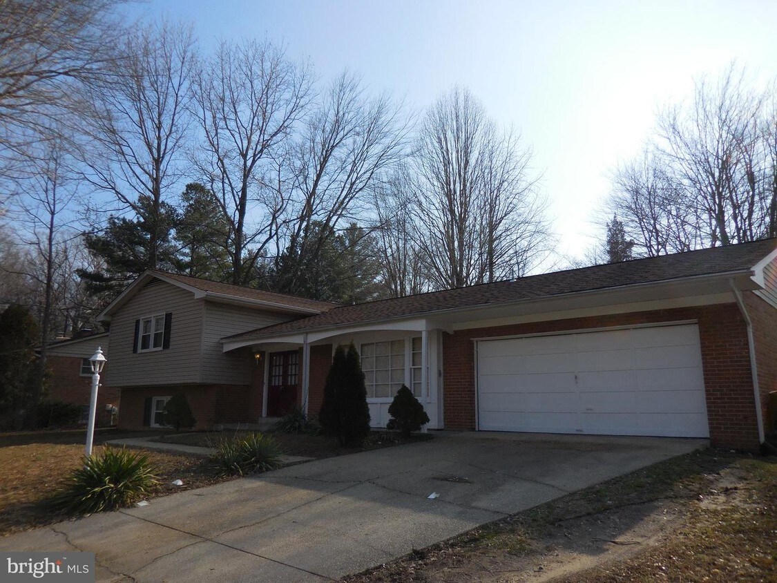 Primary Photo - 10913 Brookwood Ave