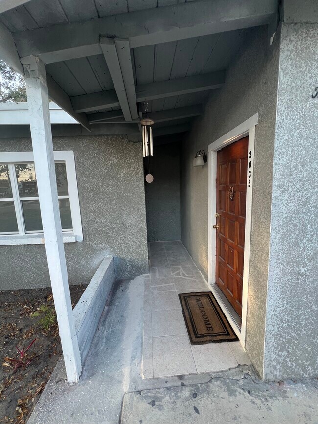 Entrada - 2033 Jo An Dr