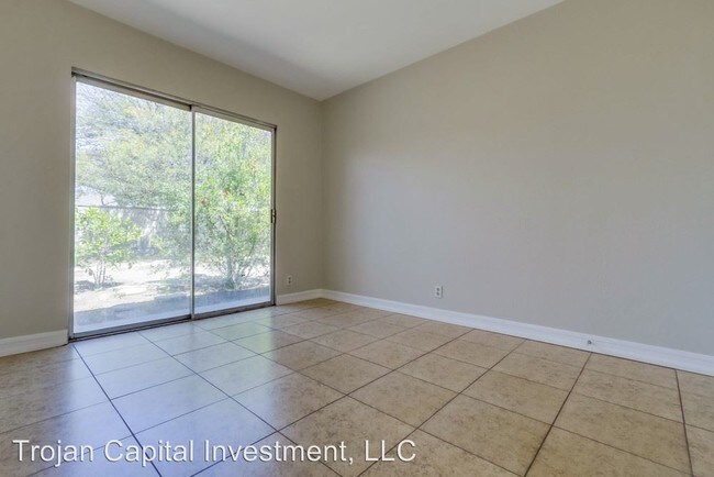 Building Photo - 3 br, 2 bath House - 1353 West Maxzim Avenue