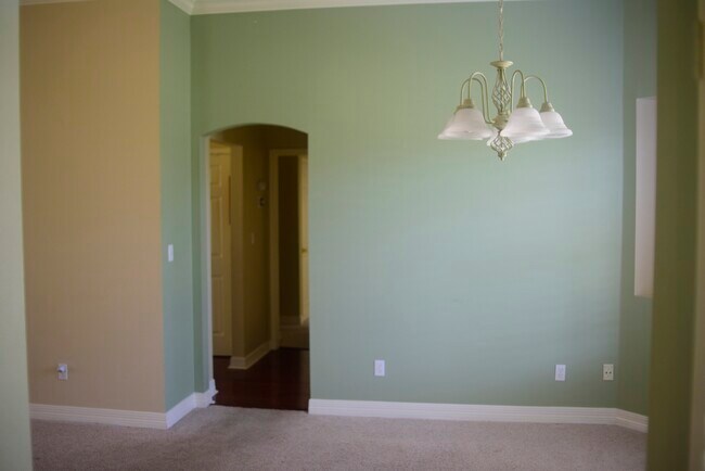 Building Photo - 122 Palisade Ln