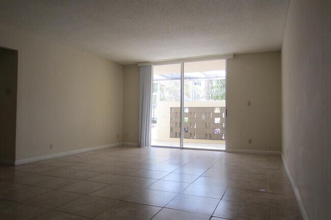 Foto del edificio - 406 NW 68th Ave