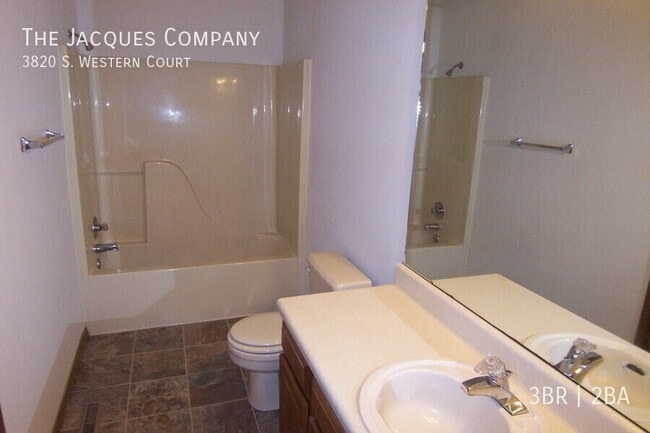 Foto del edificio - 3820 S Western Ct