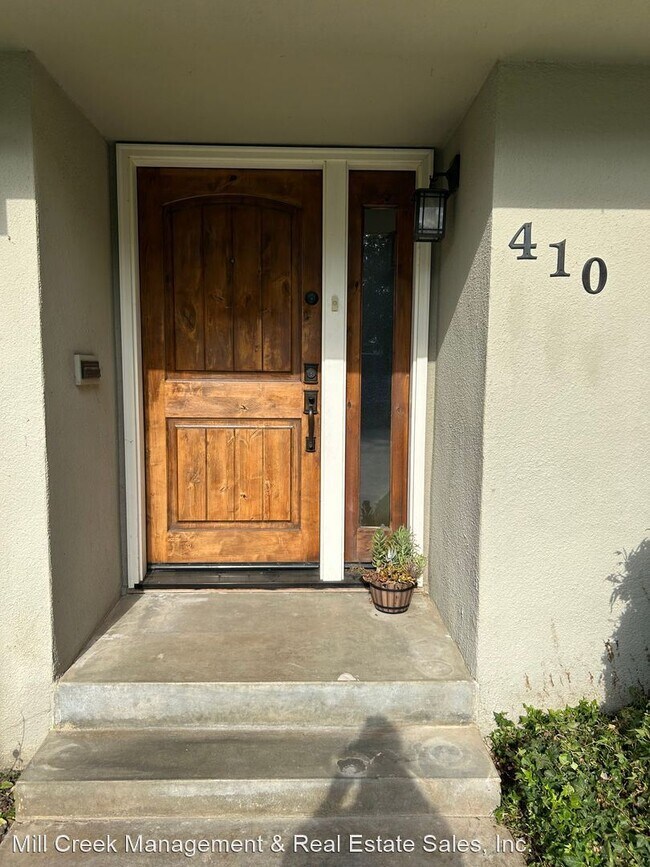 Building Photo - 2 br, 2 bath House - 410 Sycamore Drive
