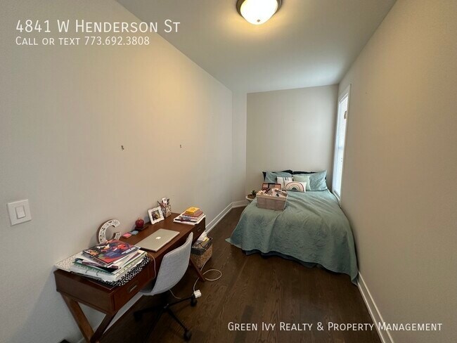 Foto del edificio - Large 5 Bedroom Single Family Home